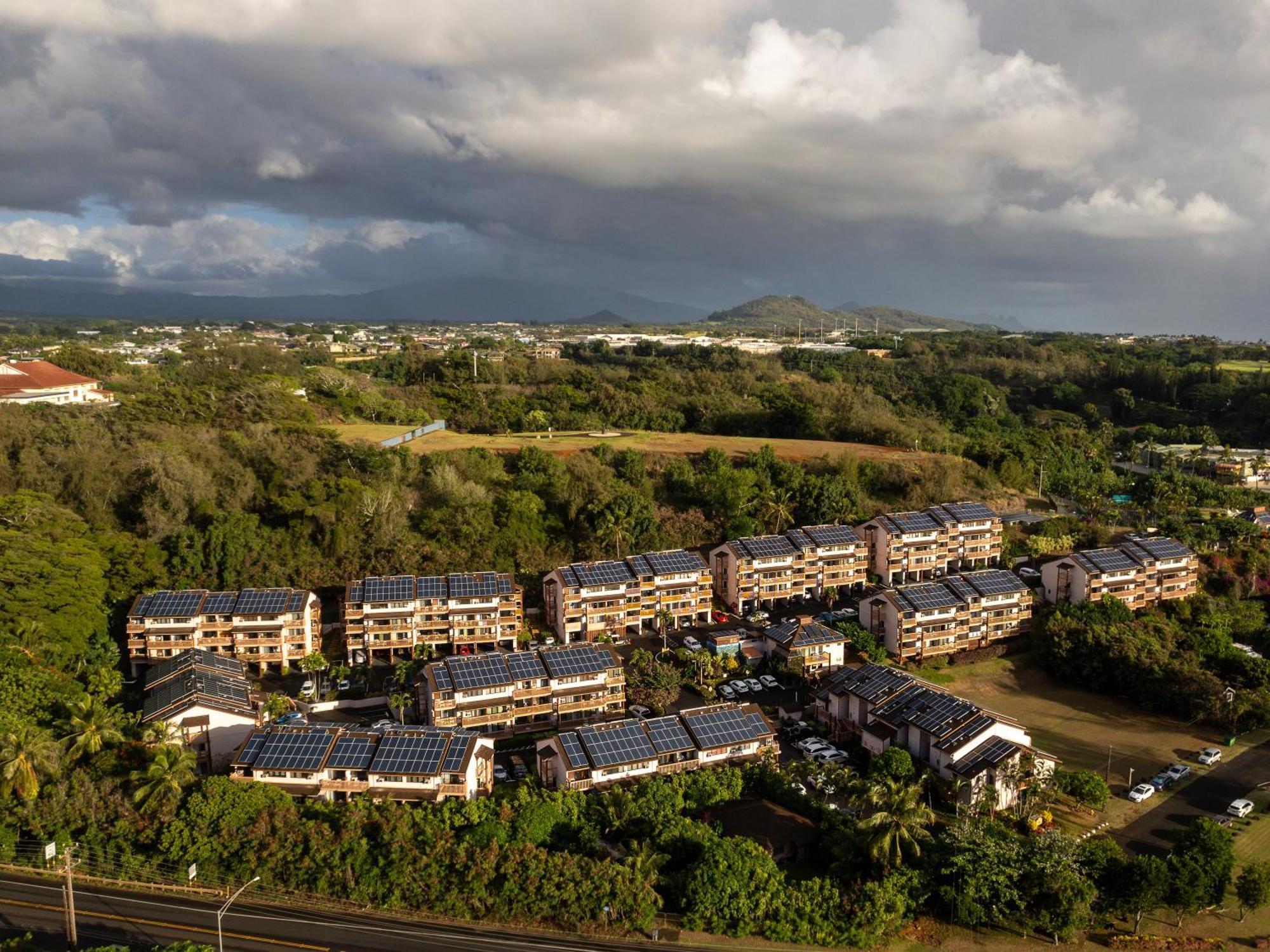 Banyan Harbor Resort Lihue Exterior foto